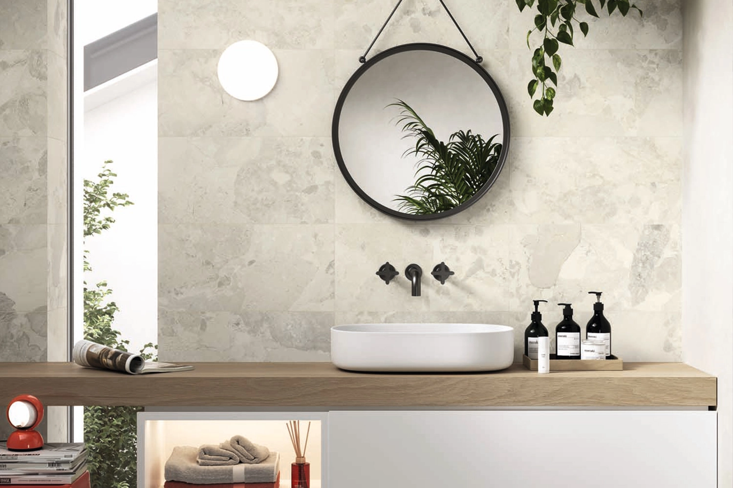 Shower Surrounds / Pans