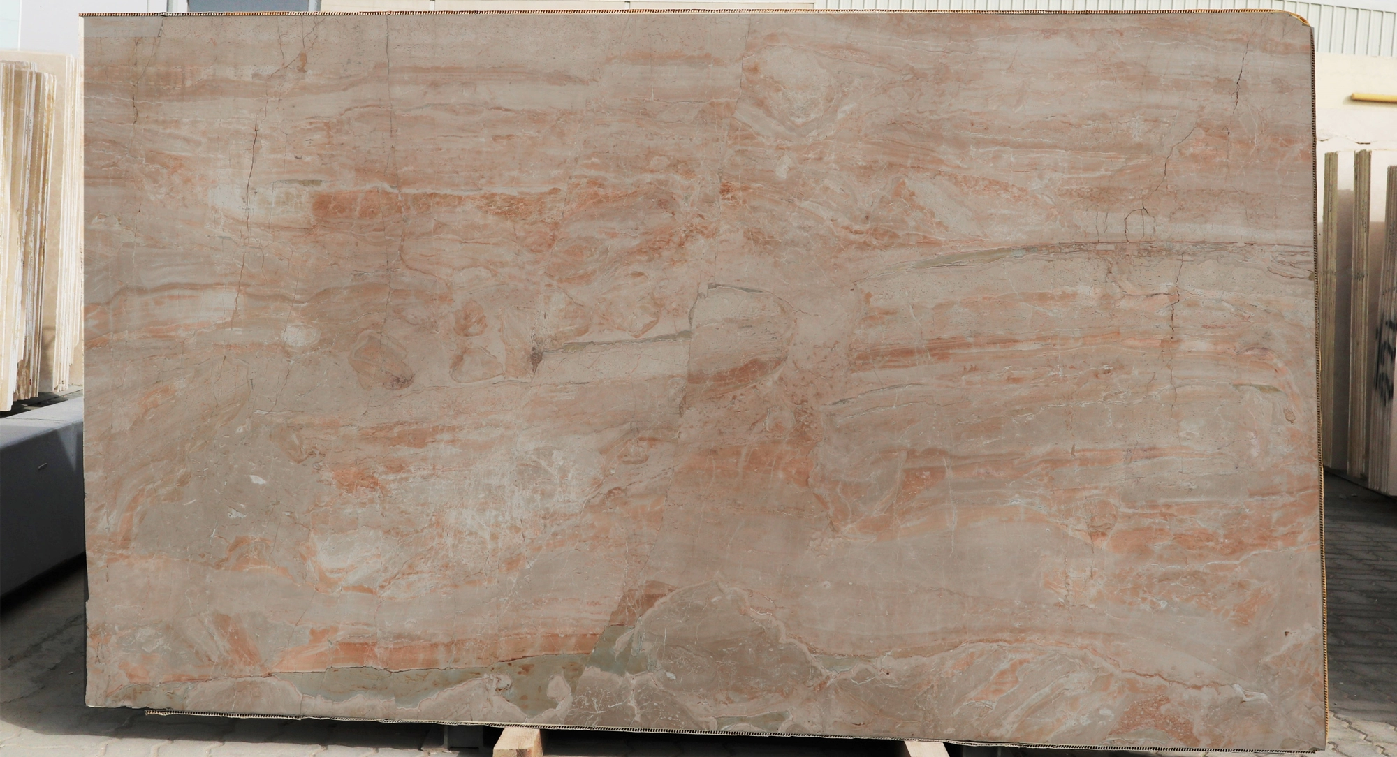 Breccia Oniciata