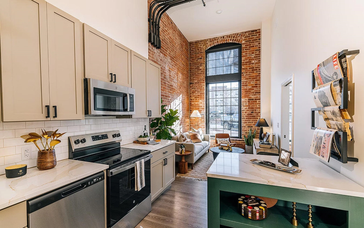 Dizzy Mule Apartment