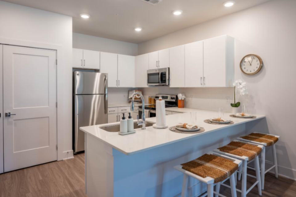 Arlo Apartments